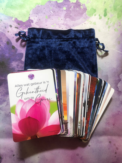 LightWalker oracle cards : A5, Afrikaans version in a bag